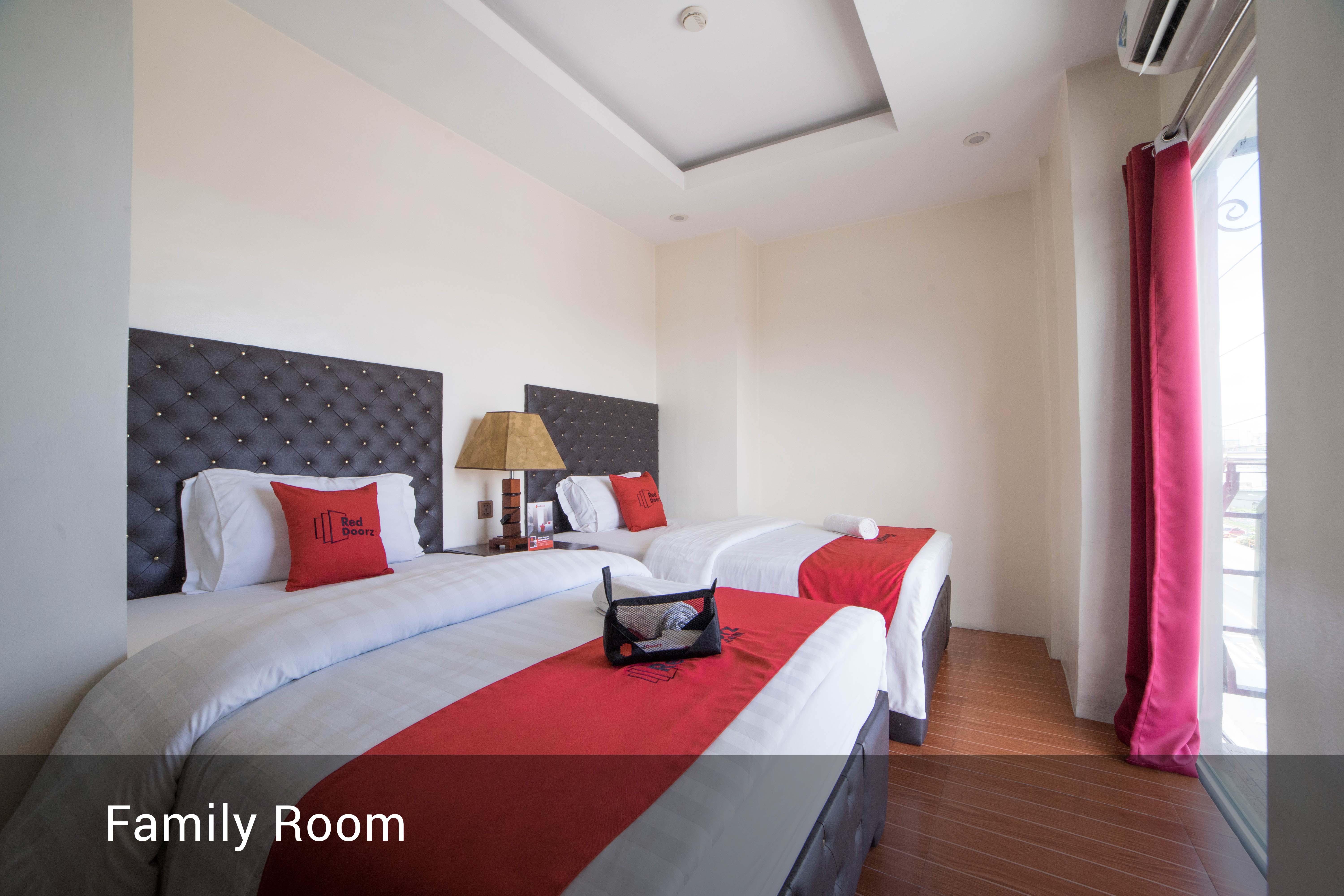 Reddoorz Plus @ Balibago Angeles City Exterior photo